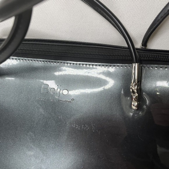 Beijo Silver 2 Tone Gray & Black Shoulder Bag Purse - Picture 7 of 7